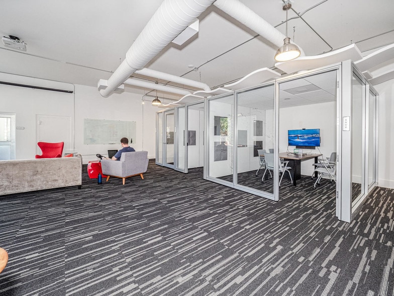 733 Foster St, Durham, NC for lease - Interior Photo - Image 3 of 19
