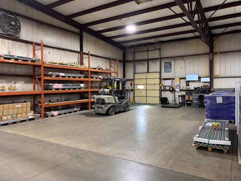 1205 E Summit St, Maquoketa, IA à vendre - Photo du bâtiment - Image 3 de 12