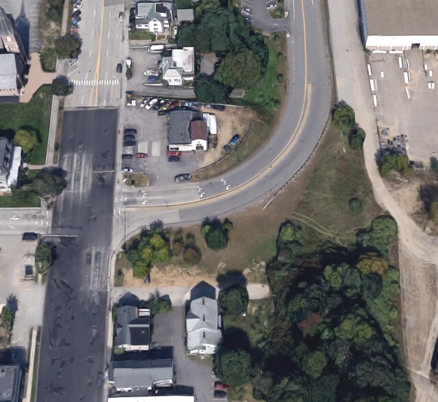 105 S. Main St & Sexton, Concord, NH à vendre - Photo du bâtiment - Image 2 de 4