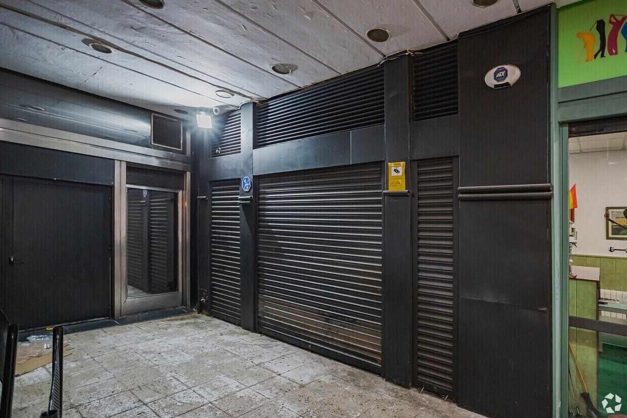 Retail in Madrid, Madrid for lease Interior Photo- Image 1 of 8