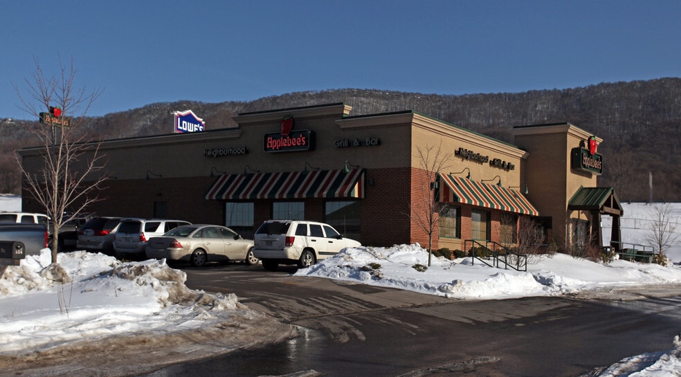 516 Commerce Dr, Bluefield, VA for sale - Building Photo - Image 2 of 4