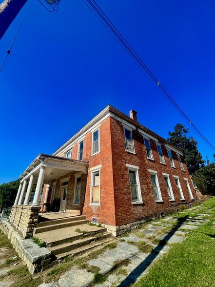 401 Kentucky St, Louisiana, MO for sale - Primary Photo - Image 1 of 6