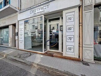 Plus de détails pour Multi-résidentiel à vendre