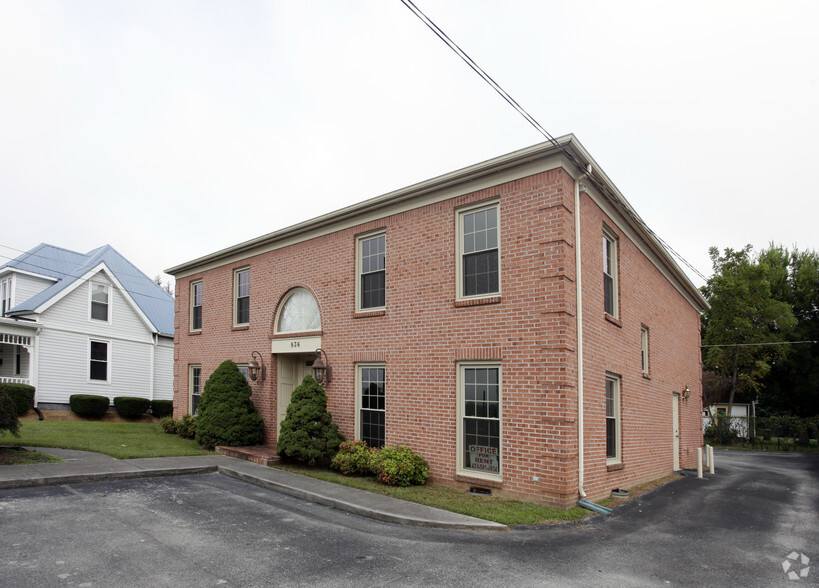 836 W 1st North St, Morristown, TN à vendre - Photo principale - Image 1 de 1