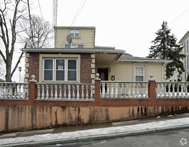69 Starbuck St, Staten Island, NY for sale - Building Photo - Image 2 of 52