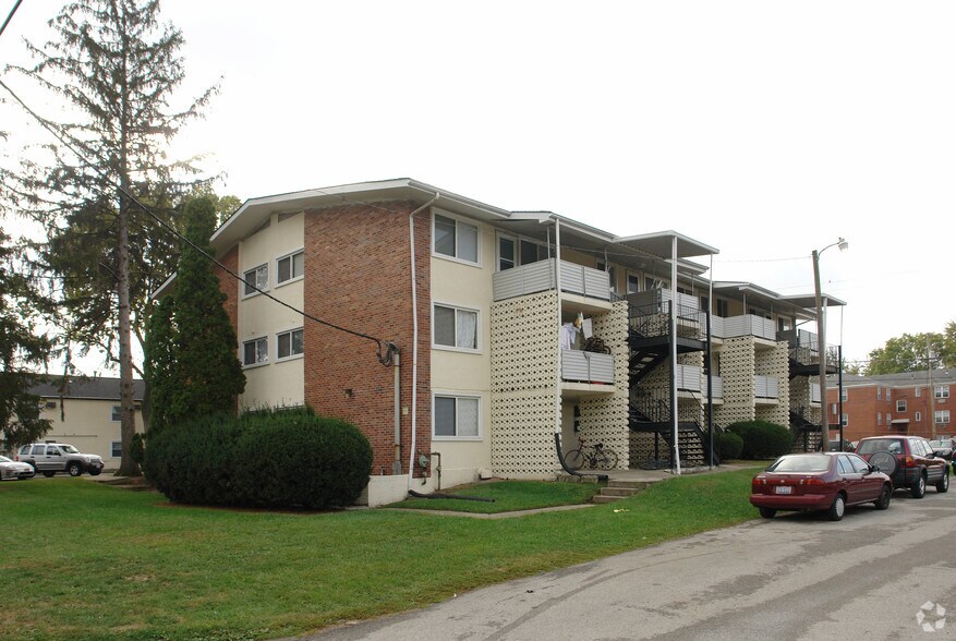 567-581 Riverview Dr, Columbus, OH à vendre - Photo principale - Image 1 de 45