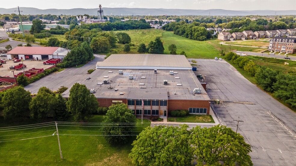 605 E Church St, Frederick, MD for lease - Building Photo - Image 3 of 10