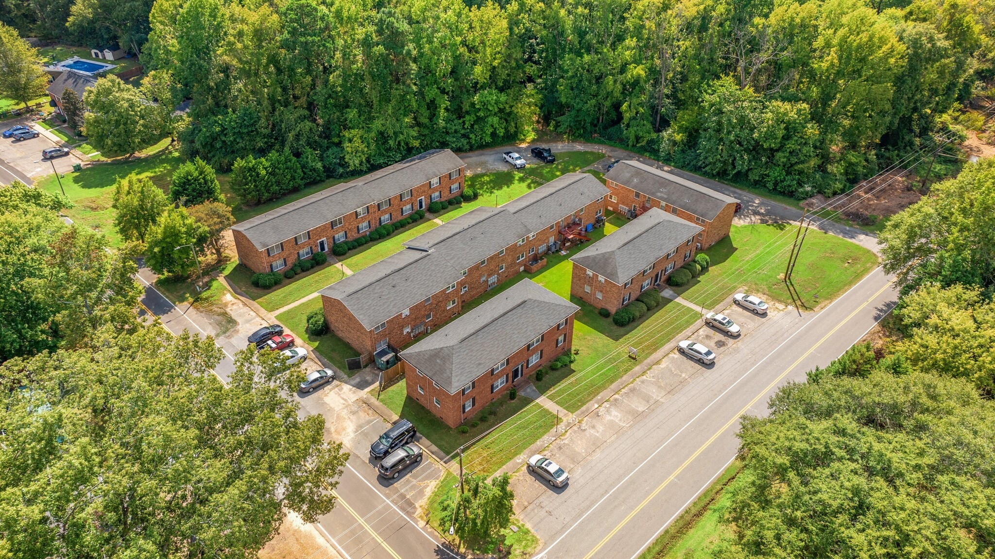 1041 W Meadow Dr, Lancaster, SC for sale Primary Photo- Image 1 of 8