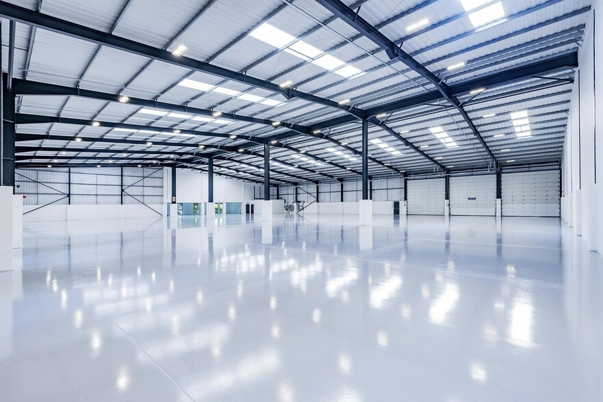 71-73 Bilton Way, Enfield à louer - Photo du bâtiment - Image 3 de 20