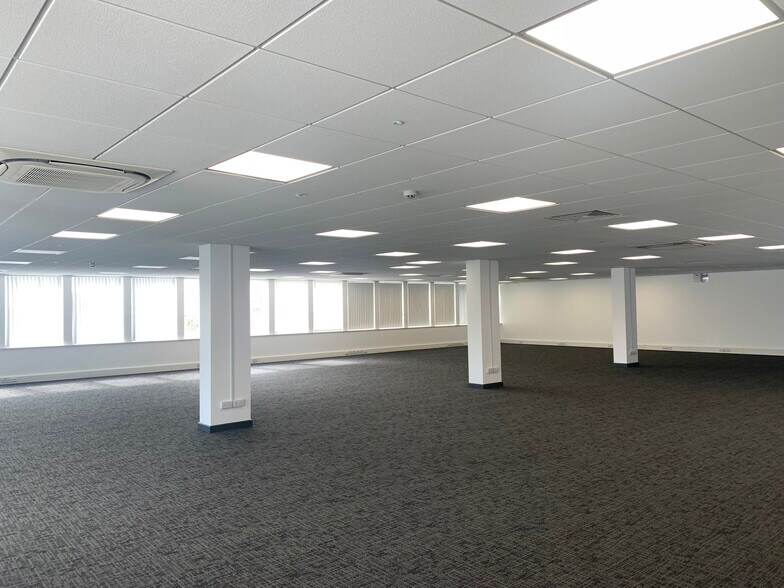 Corinium Ave, Gloucester à louer - Photo intérieure - Image 2 de 45