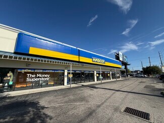 Plus de détails pour 2910 N Himes Ave, Tampa, FL - Commerce de détail à louer