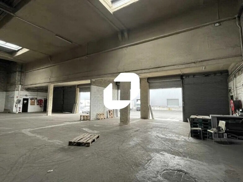 Bureau dans Bruges à louer - Photo du bâtiment - Image 3 de 8