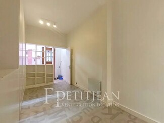 Plus de détails pour 24 Rue Des Bergers, Paris - Commerce de détail à louer