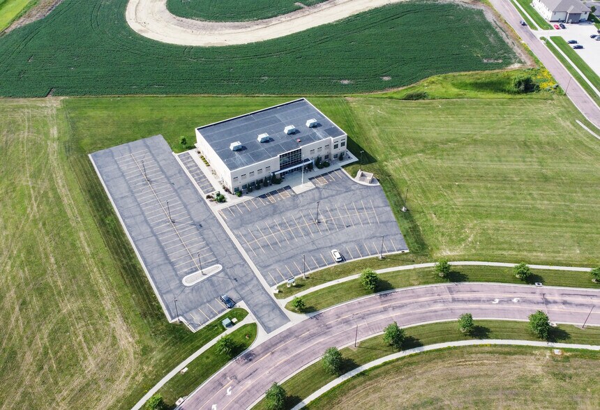 2324 Research Park Way, Brookings, SD à vendre - Photo du bâtiment - Image 2 de 12