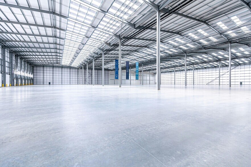 Merton Dr, Milton Keynes à louer - Photo du bâtiment - Image 3 de 5