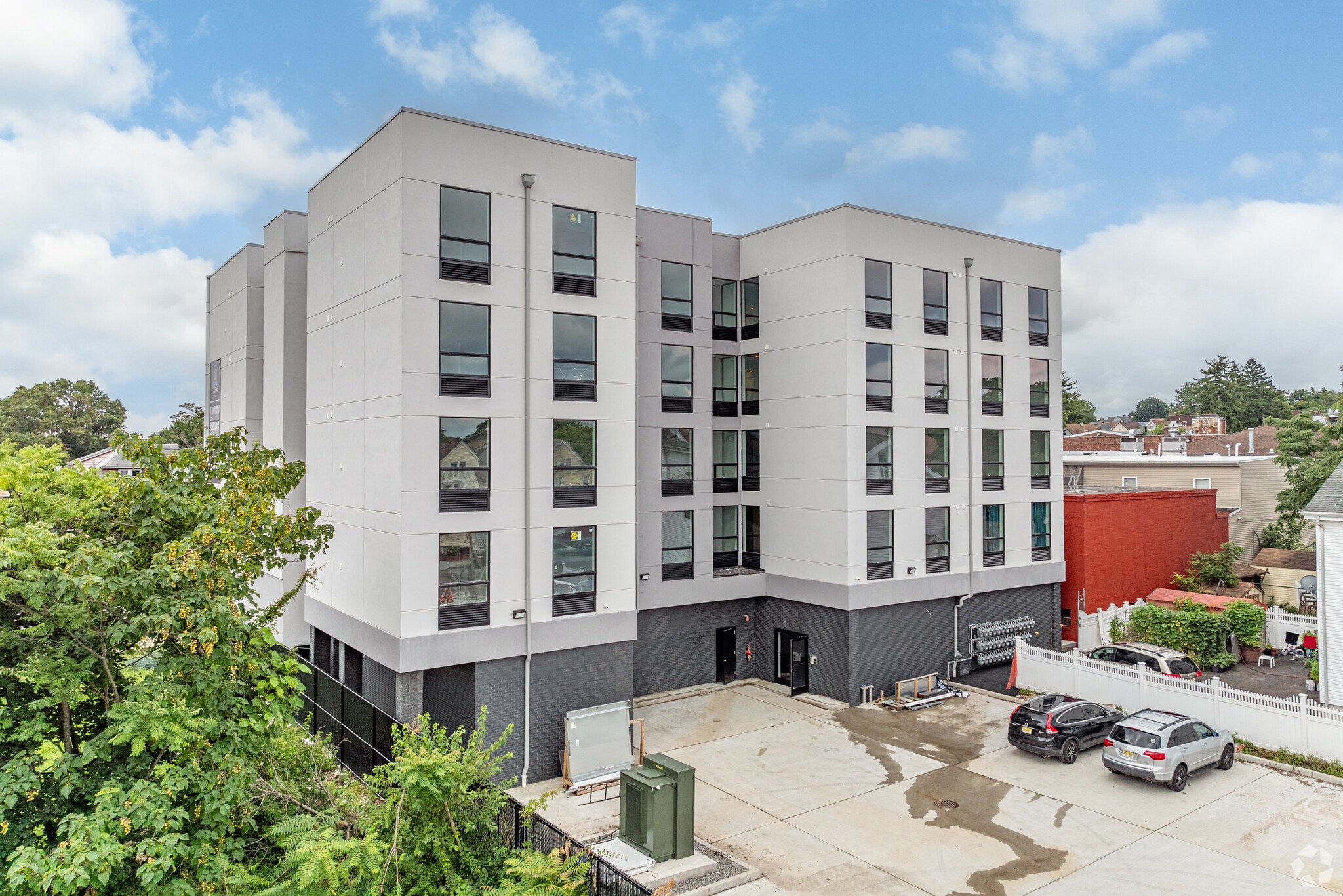 141-147 Crooks Ave, Paterson, NJ for lease Primary Photo- Image 1 of 24