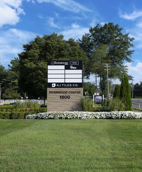 1800 Lakewood Rd, Toms River, NJ à louer - Photo du bâtiment - Image 3 de 8