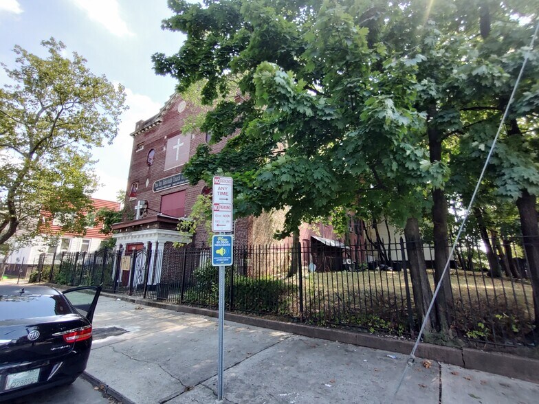 126 Rutgers Ave, Jersey City, NJ for sale - Building Photo - Image 2 of 29