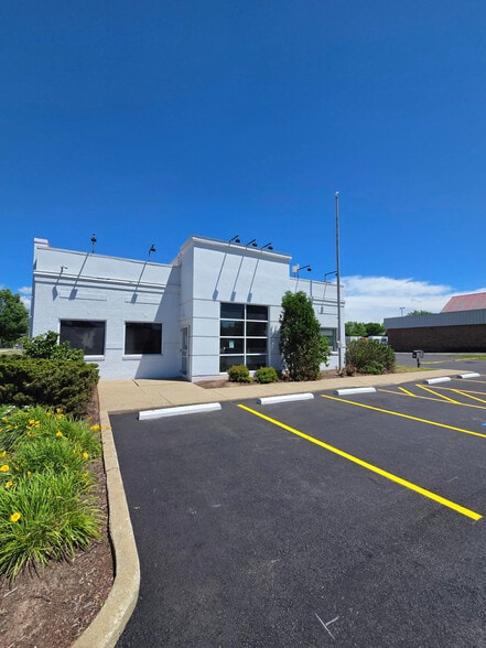 1245 Pearl Rd, Brunswick, OH for lease - Building Photo - Image 2 of 8