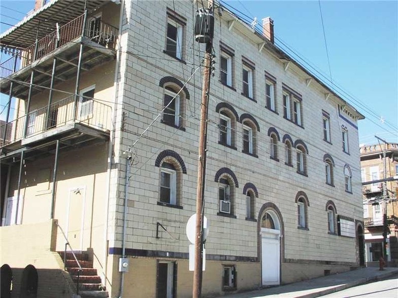 718 Main St, Bentleyville, PA for sale - Building Photo - Image 2 of 7