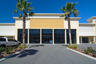 2200 W International Speedway Blvd, Daytona Beach, FL à louer Photo intérieure- Image 1 de 8