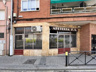 Plus de détails pour Multi-résidentiel à vendre