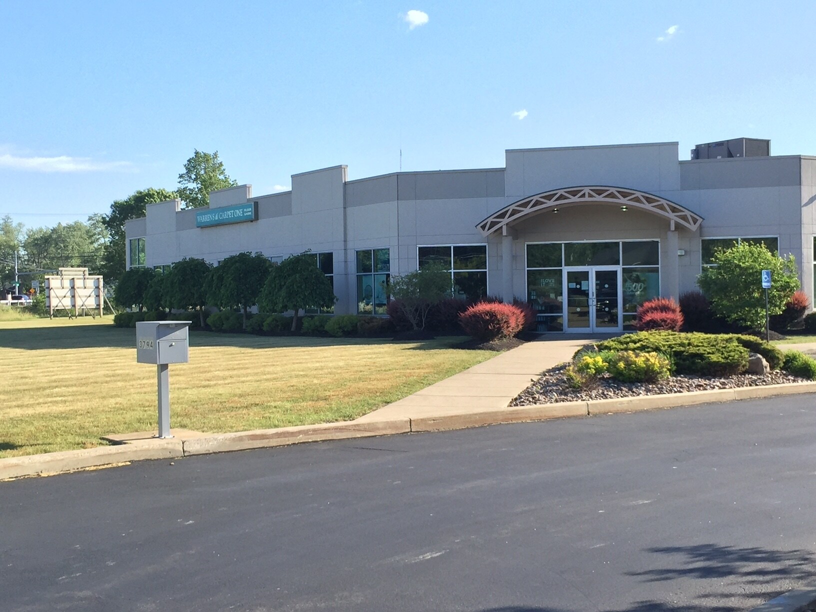 3794 Commerce Ct, North Tonawanda, NY à louer Photo principale- Image 1 de 3