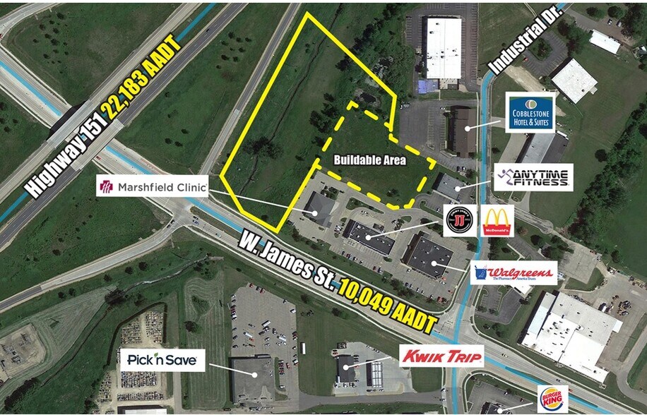 218 Industrial Dr, Columbus, WI à vendre - Photo du bâtiment - Image 1 de 2