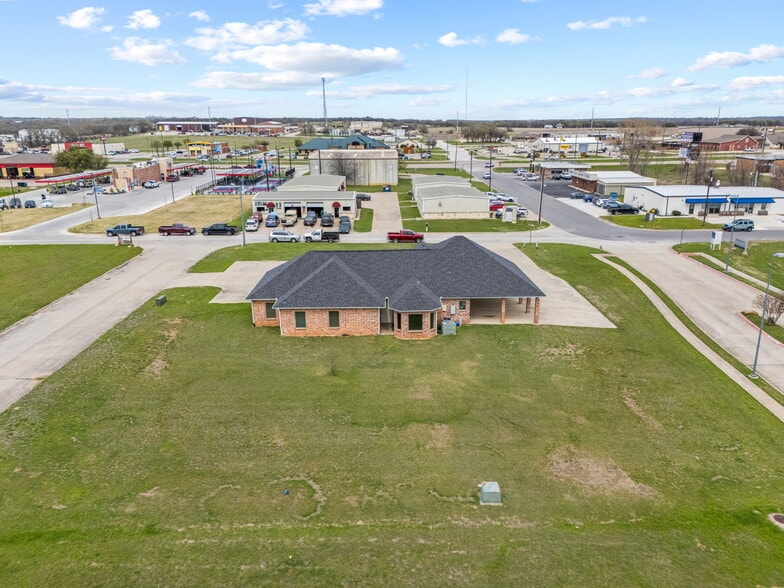 401 Center Court Dr, Bridgeport, TX for sale - Aerial - Image 3 of 31
