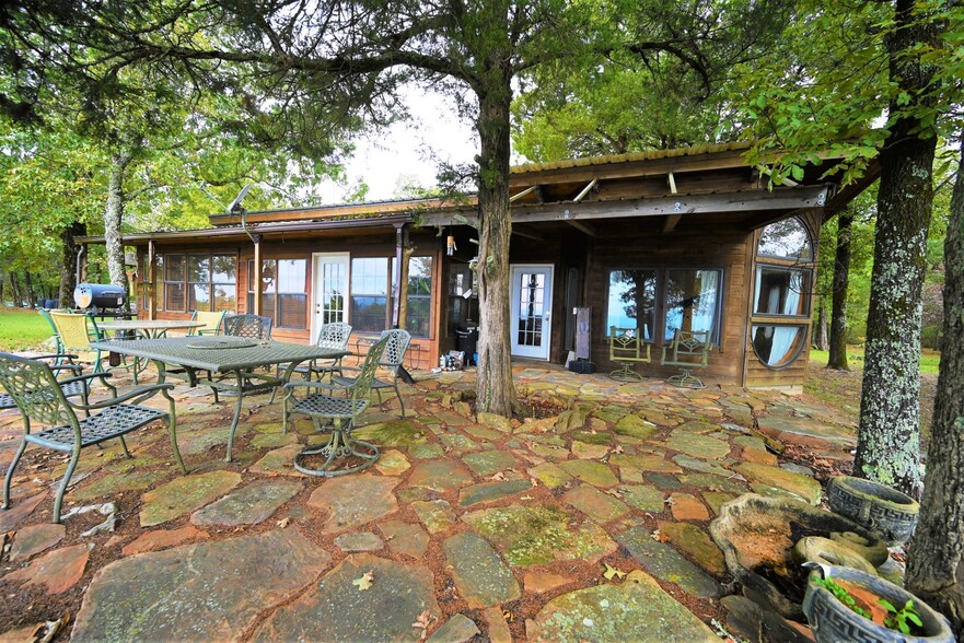 1878 Petit Jean Mountain Rd, Morrilton, AR for sale - Primary Photo - Image 1 of 1