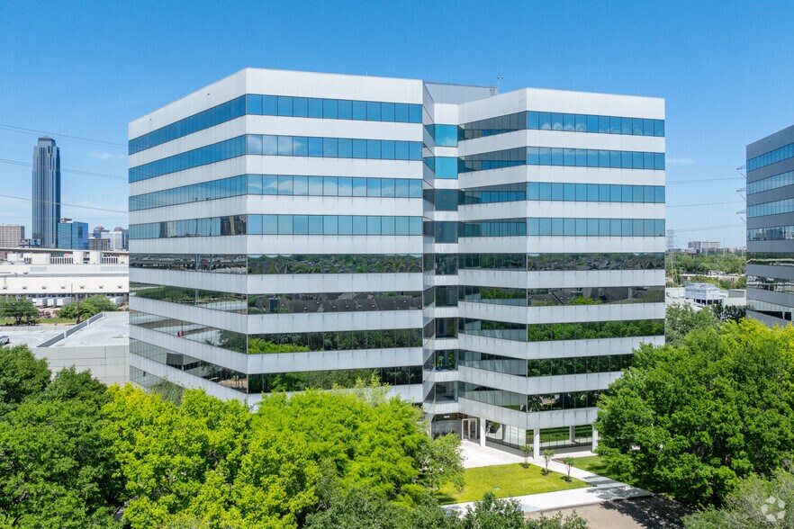 4848 Loop Central Dr, Houston, TX à vendre - Photo du bâtiment - Image 2 de 21