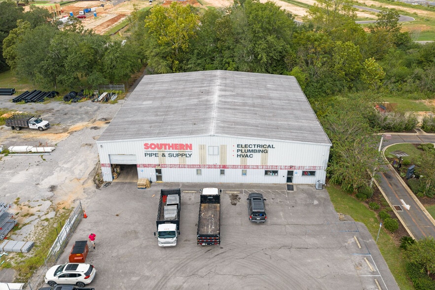 1212 N Ferdon Blvd, Crestview, FL for sale - Building Photo - Image 1 of 78