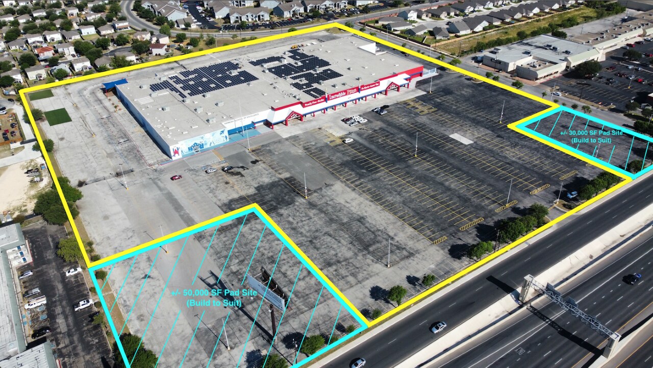 2015 SW Loop 410, San Antonio, TX à louer Photo du bâtiment- Image 1 de 6