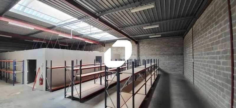 Office in Mérignac for lease - Interior Photo - Image 2 of 9