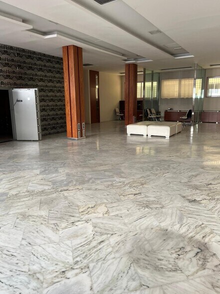 Calle Parque Joyero de Córdoba, Córdoba, Córdoba for sale - Interior Photo - Image 1 of 21