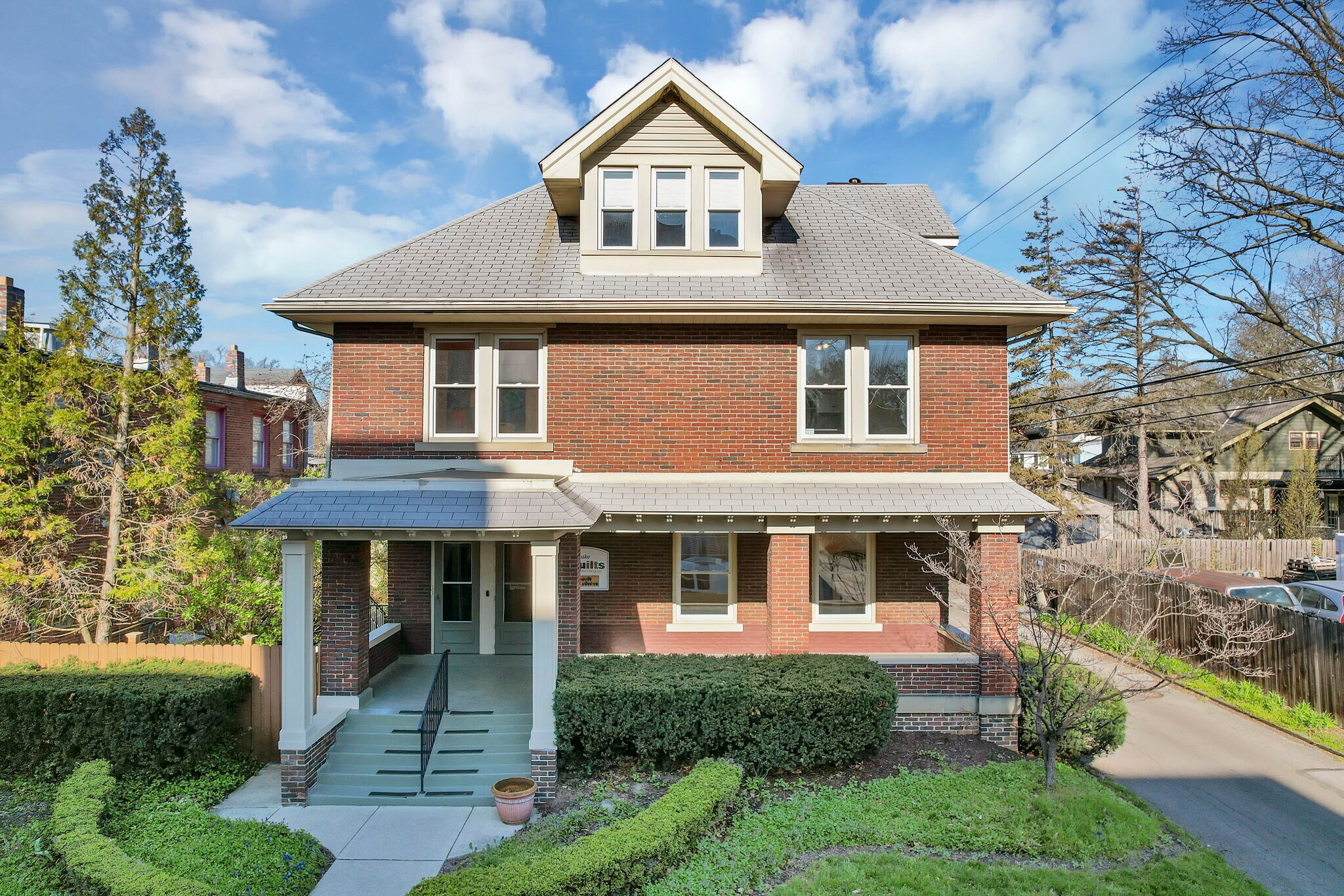 563 S Dawson Ave, Columbus, OH à vendre Photo principale- Image 1 de 1