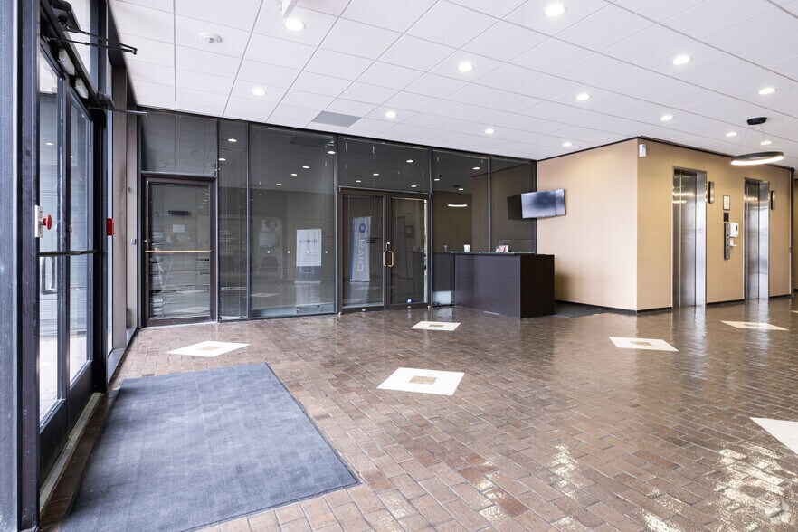 8799 North Loop East, Houston, TX à louer - Hall d’entrée - Image 3 de 6