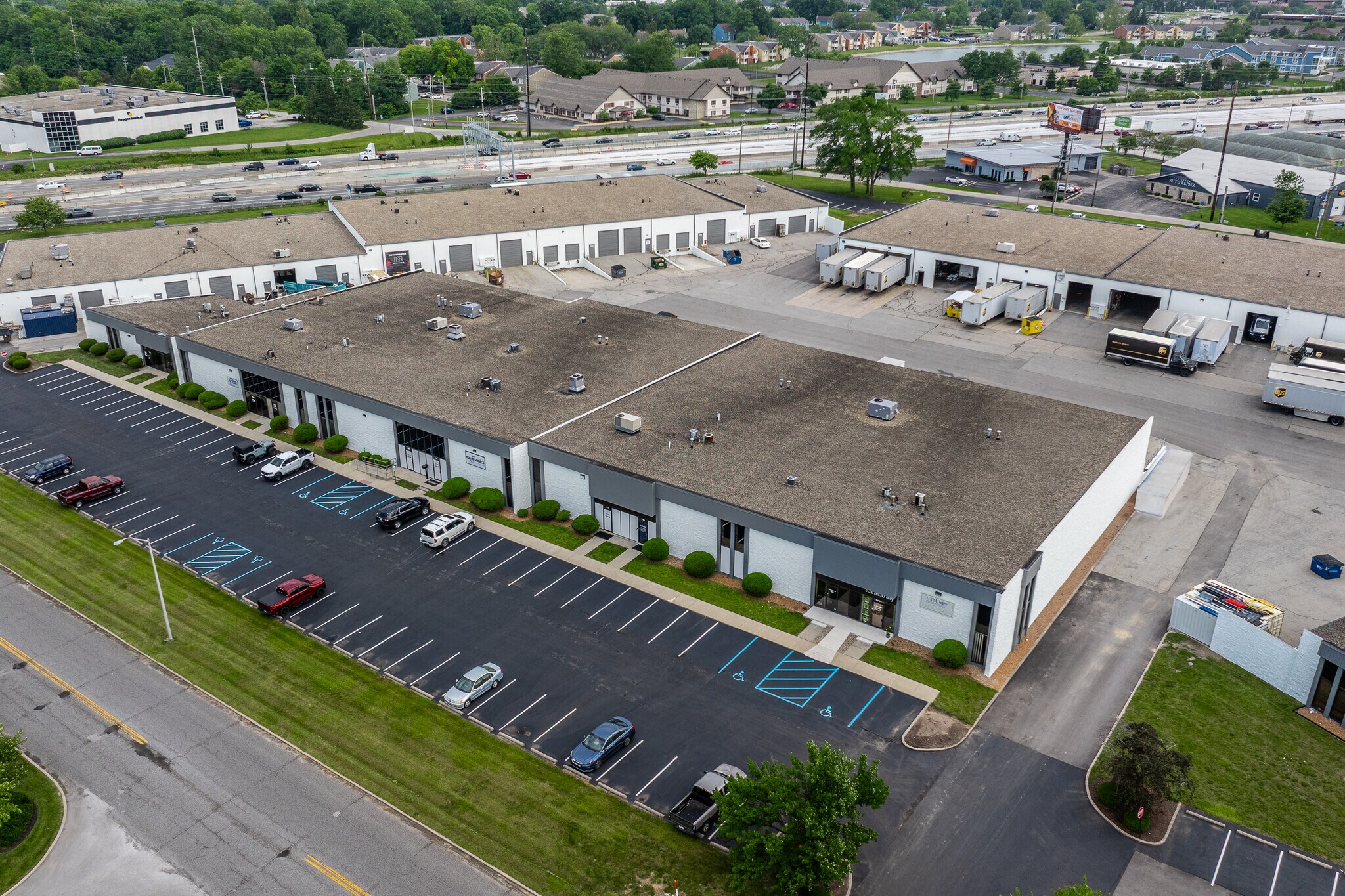 8621-8677 Bash St, Indianapolis, IN for lease Building Photo- Image 1 of 12