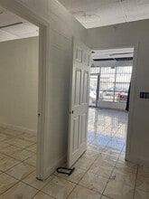 1820-1834 James M Wood Blvd, Los Angeles, CA à louer Photo intérieure- Image 1 de 7