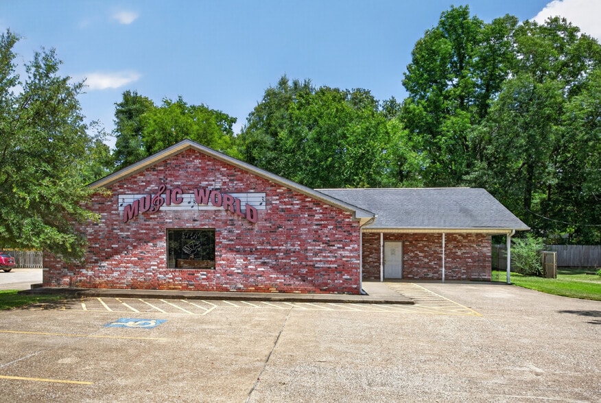 1319 S John Redditt Dr, Lufkin, TX for sale - Building Photo - Image 3 of 30