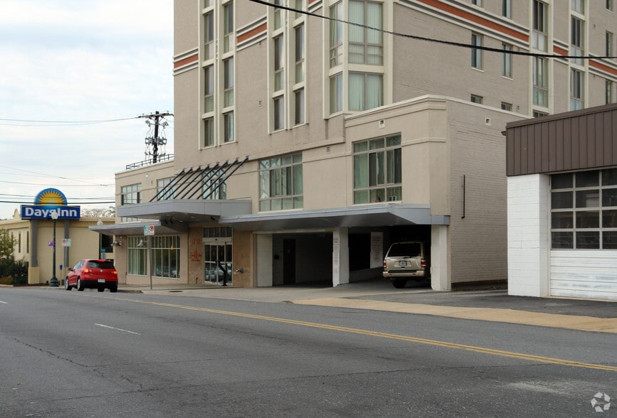 8060 13th St, Silver Spring, MD for lease - Building Photo - Image 2 of 35