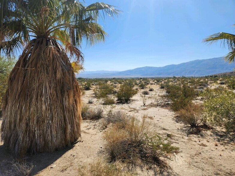 Christmas Circle, Borrego Springs, CA à vendre - Photo du bâtiment - Image 2 de 11