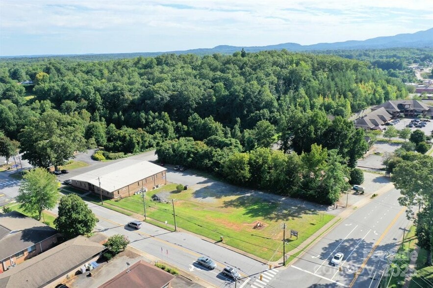 60 Walker Rd, Columbus, NC for sale - Building Photo - Image 3 of 4