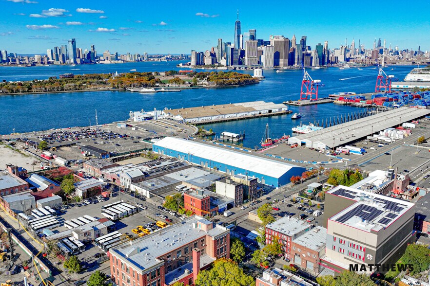 143 Conover St, Brooklyn, NY à vendre - Photo du bâtiment - Image 2 de 3