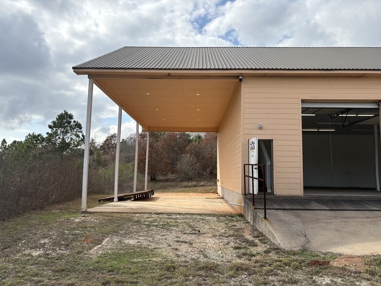 152 152(B) Pine Tree Loop, Bastrop, TX for lease - Building Photo - Image 3 of 5