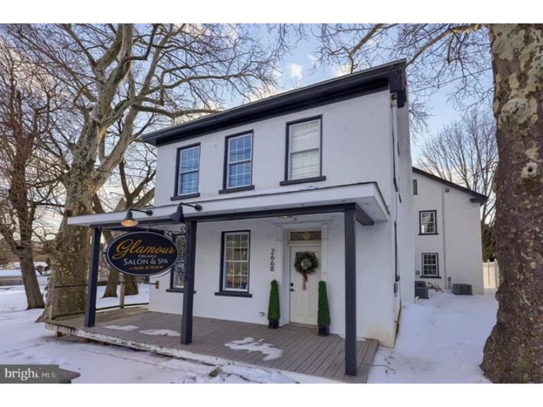 2668 Lititz Pike, Lancaster, PA for sale - Primary Photo - Image 1 of 30