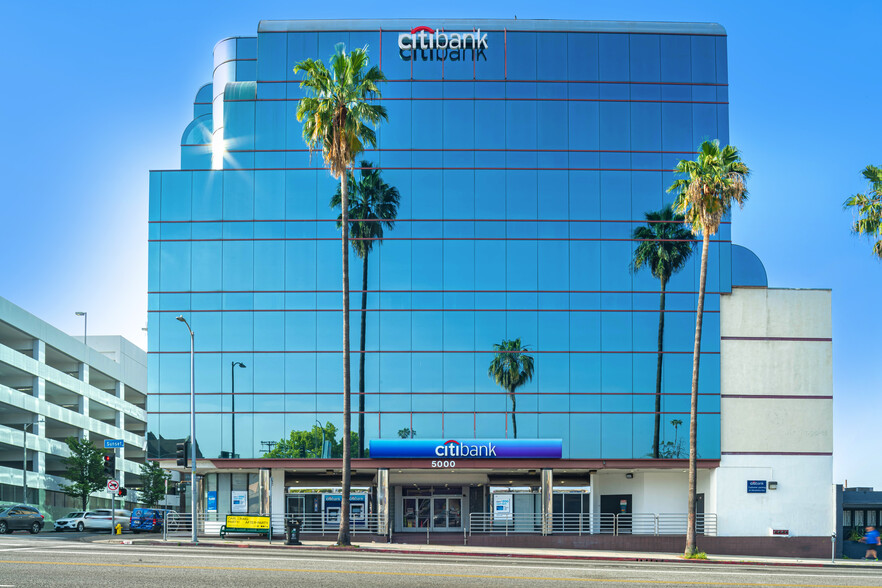 5000 W Sunset Blvd, Los Angeles, CA for lease - Building Photo - Image 3 of 58