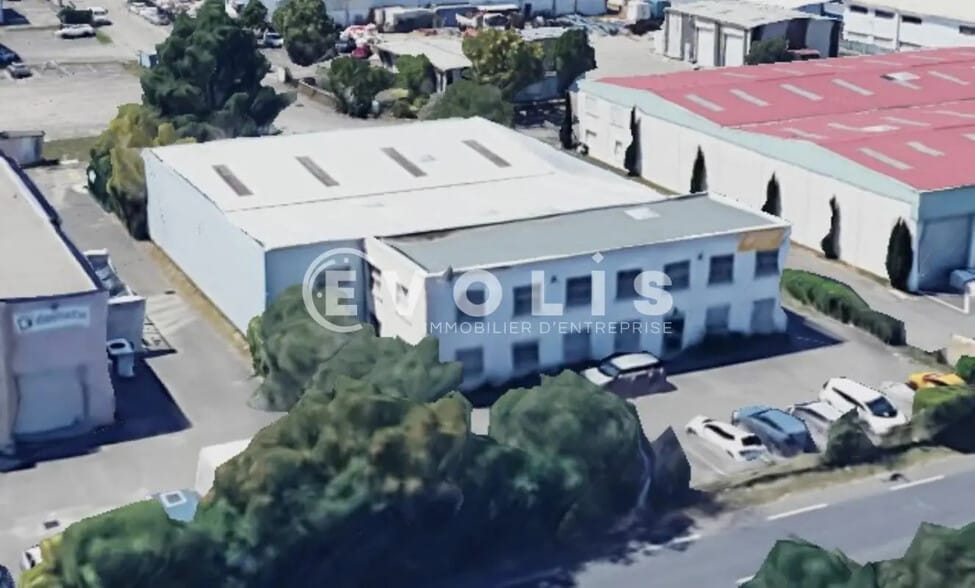 Flex in Chassieu for sale - Aerial - Image 2 of 30