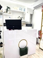 Retail in Madrid, Madrid for lease Interior Photo- Image 2 of 4