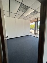 201 Enterprise Row, Conroe, TX for lease Interior Photo- Image 2 of 4